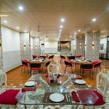 The Neeraj Palace Rishīkesh Εξωτερικό φωτογραφία