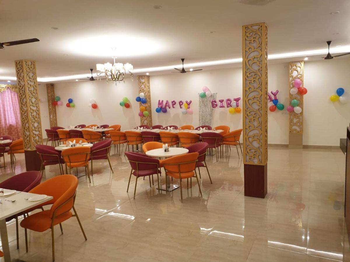 The Neeraj Palace Rishīkesh Εξωτερικό φωτογραφία